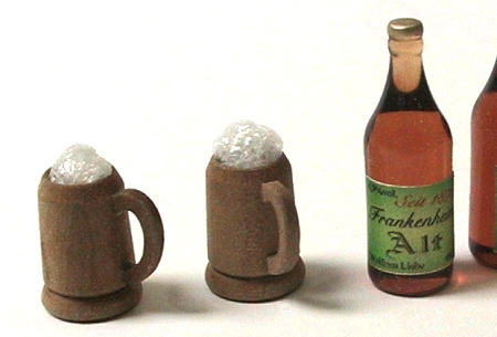 Bierkrug mit "Schaum", 1 Stück, Puppenstubenminiatur 1zu12